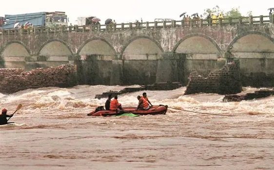 Mahad bridge collapse: 3 more bodies recovered, death toll rises to 17