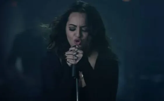 Akira's latest track Rajj Rajj Ke shows the talented side of Sonakshi