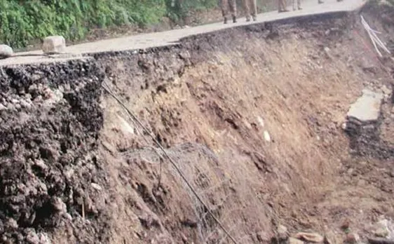 3 pilgrims among 4 killed in landslide enroute to Vaishnodevi