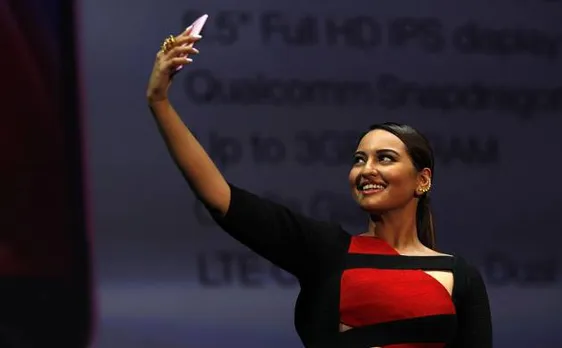 Sonakshi Sinha's upcoming movie 'Noor' to release in April 2017
