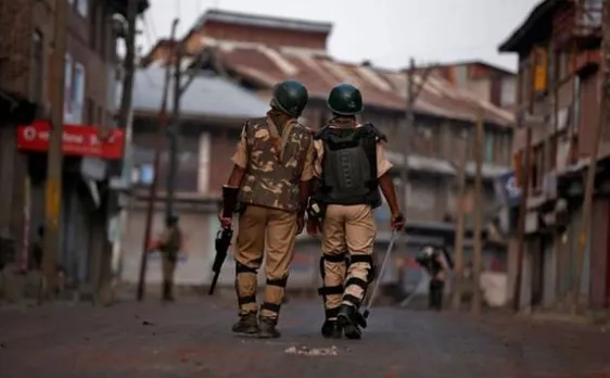 Curfew prevails in Kashmir Valley for 30th consecutive day