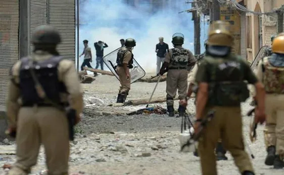 Kashmir violence: Over 3,300 security personnel injured since Burhan Waniâ€™s death 