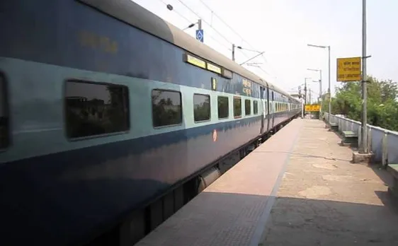 Shaktipunj Express's guard coach derails, no injury 