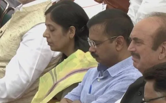 Arvind Kejriwal caught 'sleeping' during PM Modi's I-Day speech; trolled on Twitter