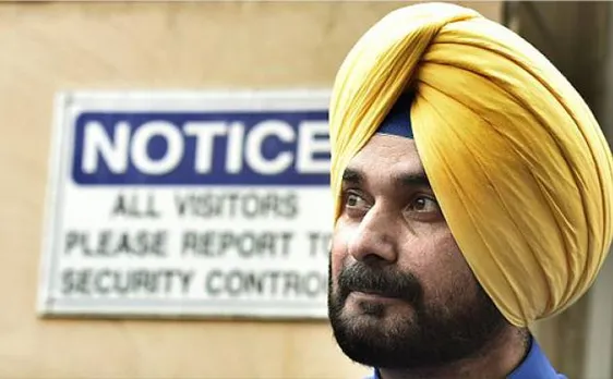 Navjot Singh Sidhu keeps everyone guessing, AAP says it's his call