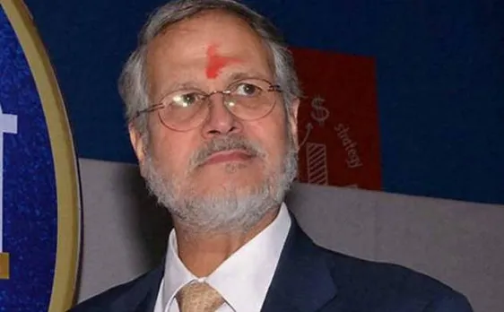 LG Najeeb Jung suspends two Delhi Govt officers, refers case to CBI