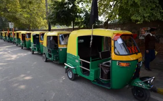 Auto rickshaw drivers in Gurgaon starts indefinite strike against Police action