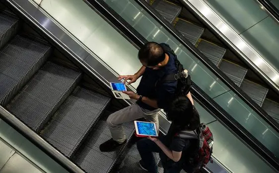 In India mobile broadband is important for loyalty of customers: Study