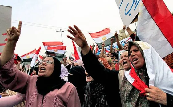 Egyptian mothers protest shortages of subsidized baby formula in Cairo