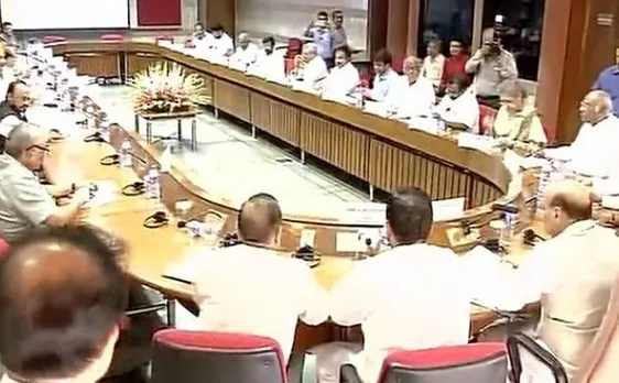 Kashmir conflict: Govt briefs MPs of all-party delegation for J-K