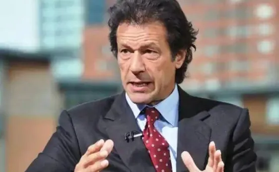 Imran Khan targets PM Nawaz Sharif over alleged corruption charges during a rally