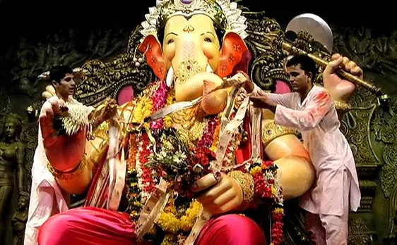 Ganesha Chaturthi: From Amitabh Bachchan to CM Fadnavis, Mumbai welcomes Lord Ganesha 