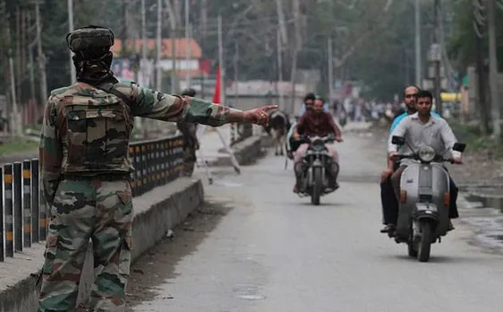 Kashmir issue: Curfew, restrictions continue for 59th day