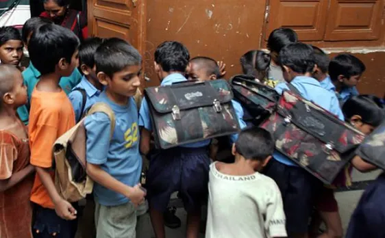 68 per cent school children run risk of backaches and hunchbacks: ASSOCHAM