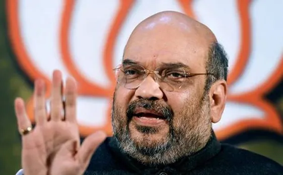 Ruckus at Amit Shah's Patidar meet, Hardik Patel supporters vandalise furniture