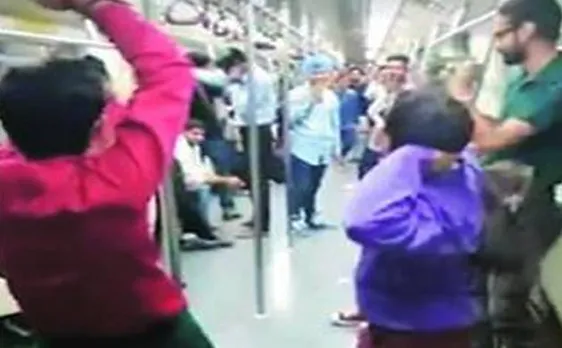 Viral video: Students break into â€˜naginâ€™ dance on â€˜Cheap Thrillâ€™ beats in Delhi Metro