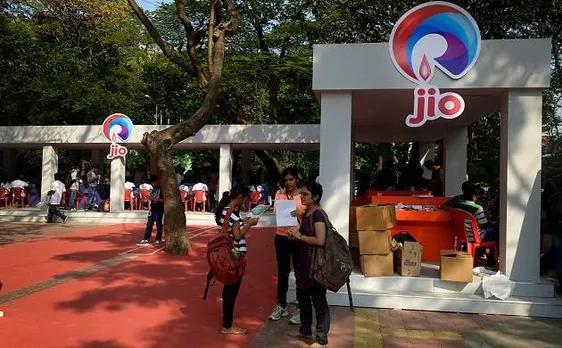 Mega Spectrum Auction: Reliance Jio Infocomm set to participate