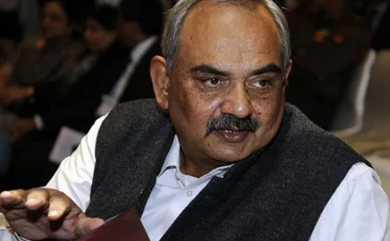 Rajiv Mehrishi takes stock of security situation in J&K after Uri attacks