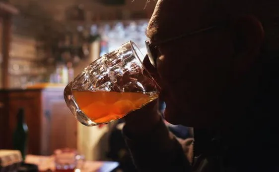 Scientists warn elderly against excess consumption of alcohol: It may damage their cognitive functions