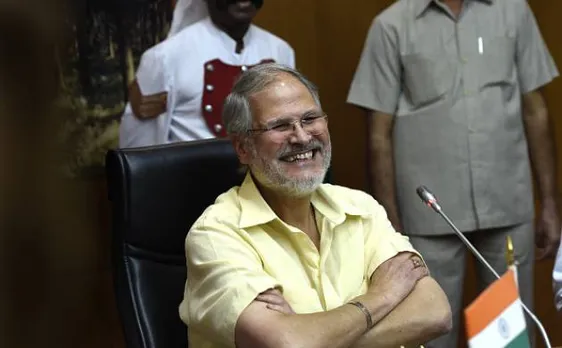 LG Najeeb Jung along with Delhi police launches mobile application for senior citizens