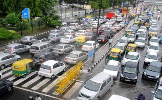 Delhi: Traffic restrictions enforced on Dussehra and Durga Puja Visarjan