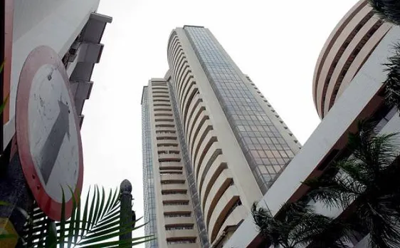 Stock markets post strong recovery amid positive trends in Asian markets