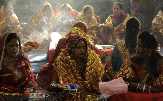 Karwa chauth 2016: Know about the pooja muhurat to celebrate the auspiscious day