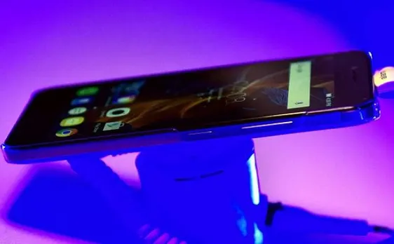 Smartphone shipments surge 25 per cent in September quarter, Chinese brands make major inroads