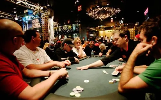 Gujarat HC asks state government to clear uncertainty over poker 