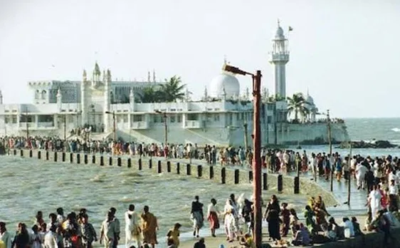 Mumbaiâ€™s Haji Ali Dargah informs SC itâ€™s ready to allow women entry in sanctum sanctorum