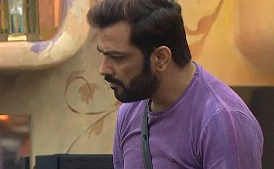 Bigg Boss 10 day 8: Karan Mehra concerned over Monalisa and Manoj Punjabi's closeness