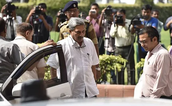 Armed forces disappointed over rank parity with civilians; Manohar Parrikar to look into it