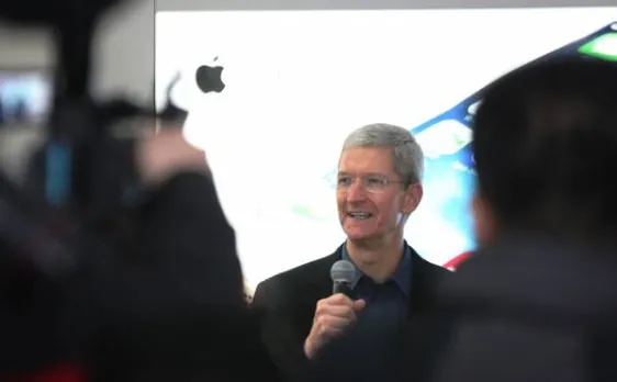Tim Cook hails Jio tie-up; conveys excitement about 4G investments in India