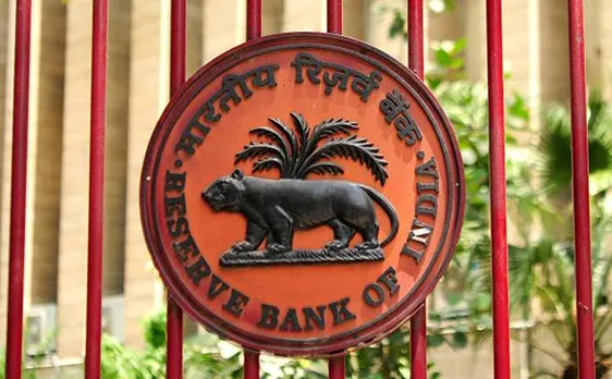 RBI asks banks to increase vigil to contain fake note circulation in country