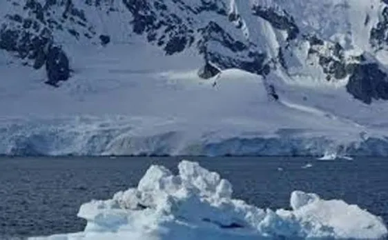 CO2 in oceans may be responsible for making Earth move in an ice age every 100000 years                 