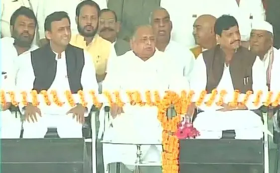 SP chief Mulayam Singh Yadav says PM Modi should visit families of martyrs