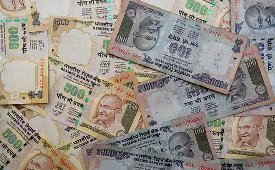 Demonetisation issue: I-T dept conducts raids in Delhi, Mumbai and other cities on alleged profiteering and tax evasion by traders