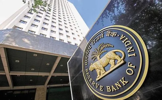 RBI cautions people against falling prey to agents for note exchange