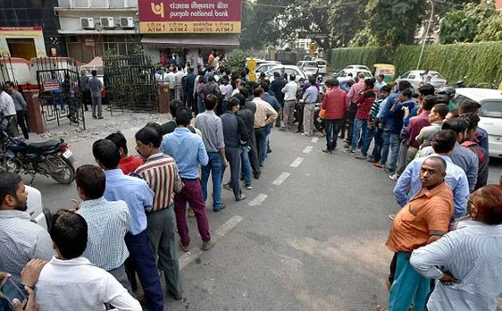 Delhi: Cash-strapped people continue to struggle for basic necessities post demonetisation