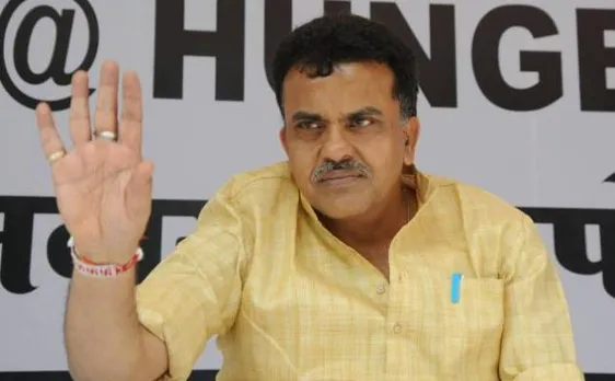 Congress plans 'Money ki Baat' drive against Modi govt's currency ban move