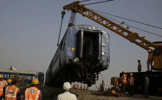 Indore-Patna Express derails: Hopes for survivors fade, toll mounts to 143