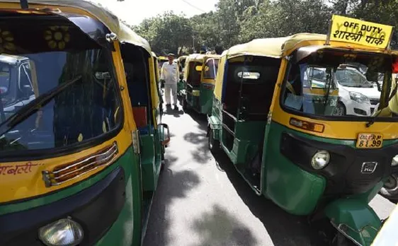 Swaraj India claims nexus between AAP govt and finance mafia in auto scam, demands CBI probe