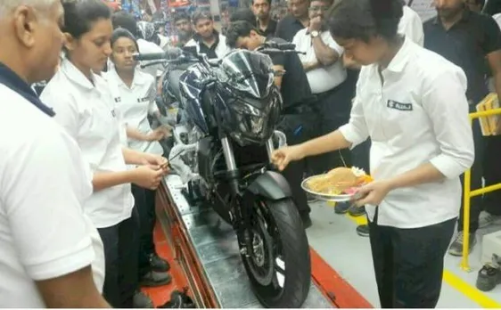 Bajaj Auto's new 400 cc motorcycle 'Dominar 400' to be launched on Dec 15