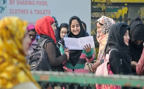 Private schools in Kashmir remain open on weekends after shutdown