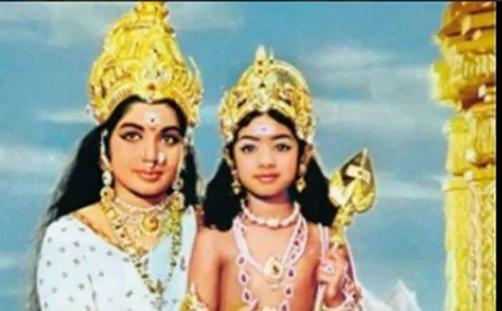 Veteran actress Sridevi pays tributes to Jayalalithaa, shares an old picture with Amma