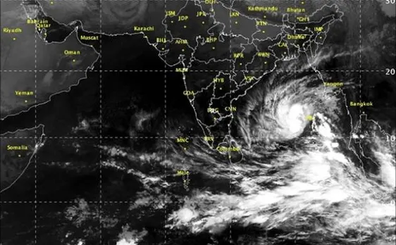 AP govt issues high alert in Nellore, Prakasam, Guntur and Krishna districts as cyclone Vardah approaches