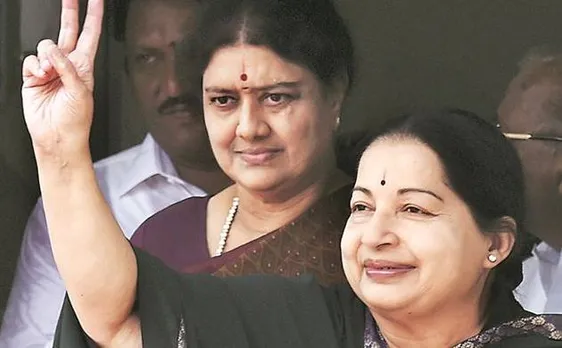 Tamil Nadu CM Panneerselvam backs Sasikala for AIADMK chief post