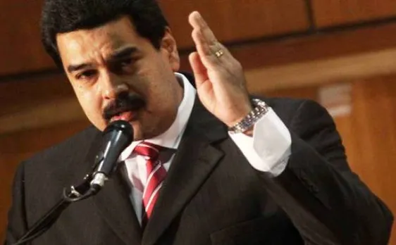 President Nicolas Maduro orders closure of Venezuelaâ€™s border with Colombia  to fight currency smuggling 