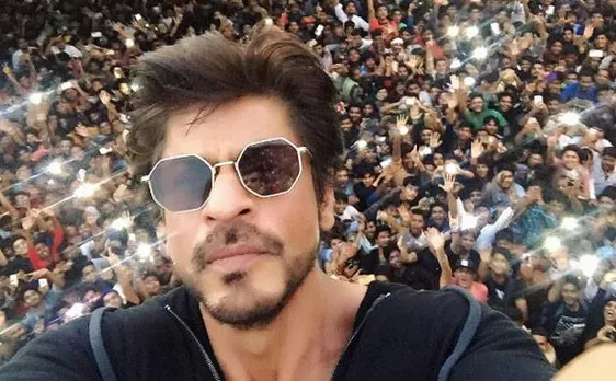 Shah Rukh Khan feels artists should respect their audience