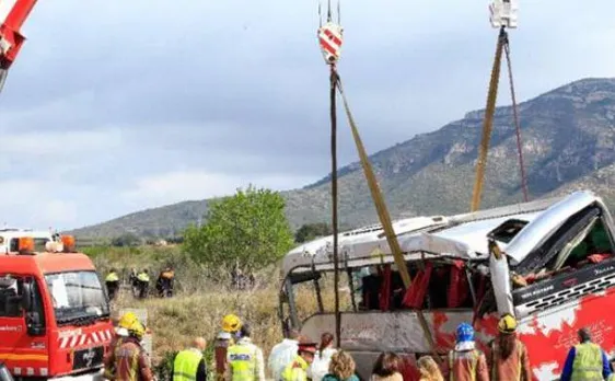 At least 14 passengers killed in bus crash in Malaysia
